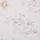 Mooie 3D Witte Bloemen In water oplosbare Kantstof Geparelde Polyester